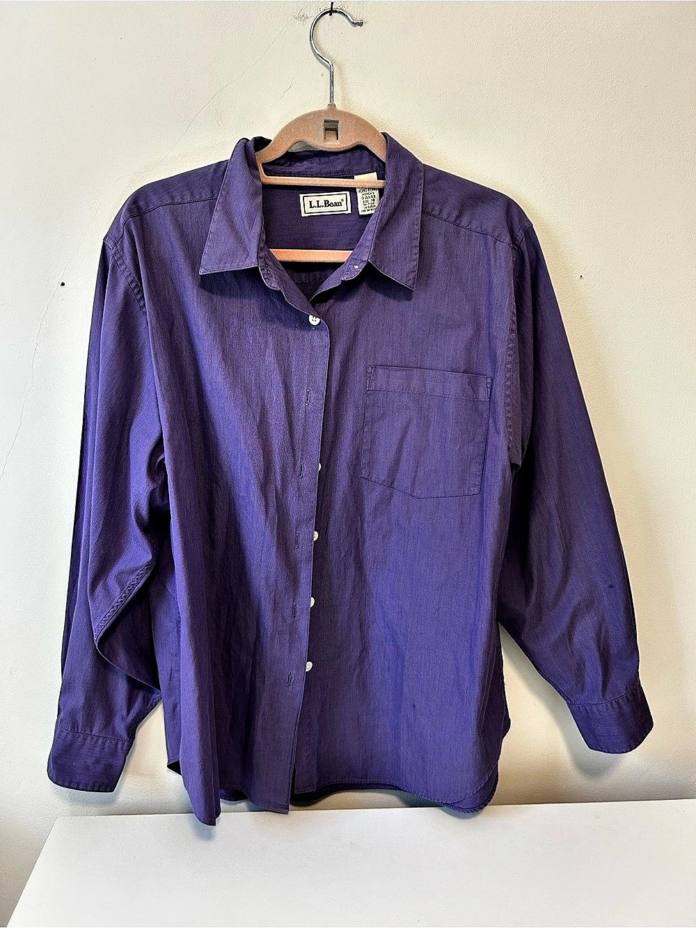 Vintage L.L.Bean Cotton Button Down Shirt in Purple Size 8
